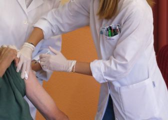 Vacunación a jóvenes de 18 a 29 años en Neza