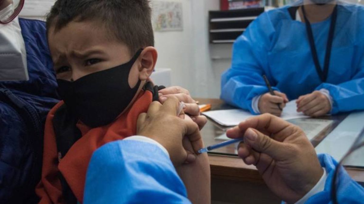 ¿En qué estados de México ya se aplica la vacuna contra el Covid-19 a menores?