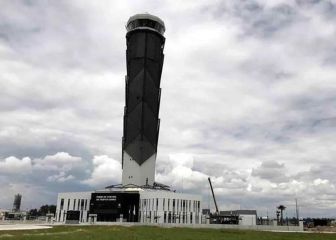Torre de control de Santa Lucía: por qué se podría estar inclinando y qué le pasa