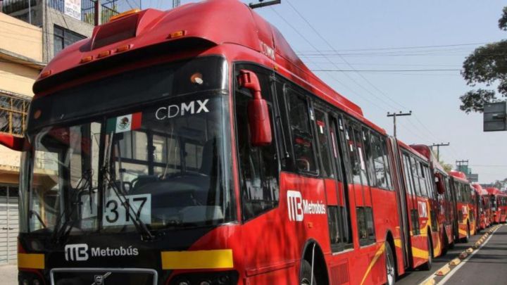 Metrobús Línea 4 suspenderá servicio por Bicentenario de la Consumación de la Independencia