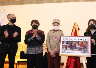 Develan billete conmemorativo por el Centenario de fundación de la SEP