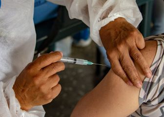 Tercera dosis anticovid tiene efectos secundarios