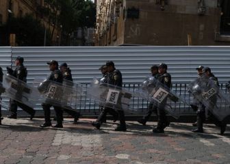 Concluye marcha del 2 de octubre; hay cinco policías lesionados