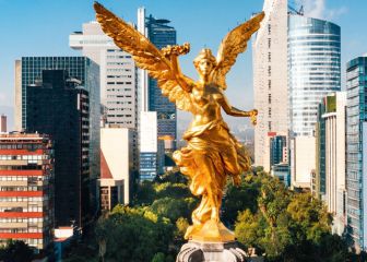 Quitan vayas del Ángel de la Independencia después de 2 años
