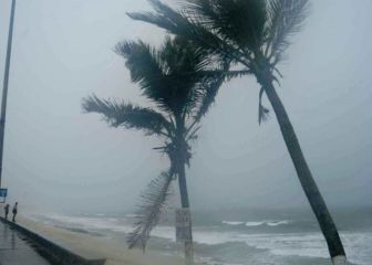 Huracán “Rick” se degrada a categoría 1