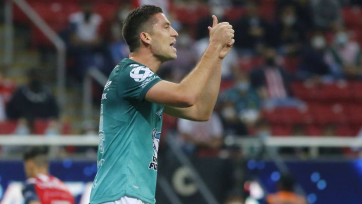 Santiago Ormeño queda fuera de la selección de Perú