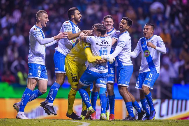 Puebla eliminó a Chivas de la Liguilla del Apertura 2021 en penales