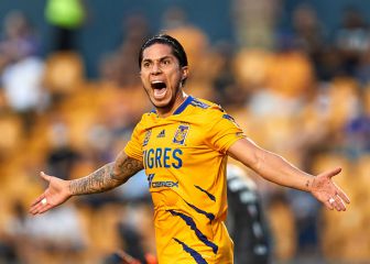 Carlos Salcedo muestra heridas del partido contra Santos