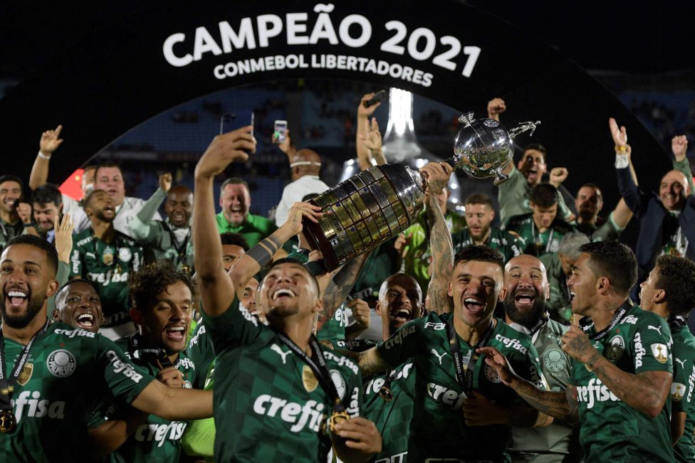 Palmeiras es uno de los equipos más ganadores de Brasil, sin embargo, tuvieron que pasar 21 años para que ganaran la Copa Libertadores y en este 2021 ya tiene un bicampeonato.