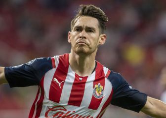 Jesús Angulo prefiere no gastar y usa lentes de 19 pesos