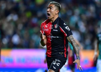 ¿Debió anularse gol de Atlas por mal cobro de saque de banda?