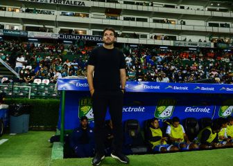 Nicolás Larcamón lamenta salida de Christian Tabó del Puebla