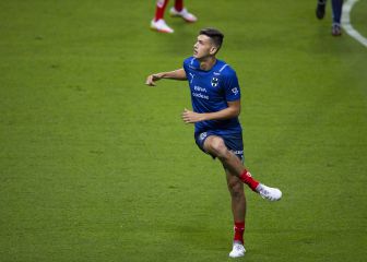 César Montes ve a un plantel vasto para competir en Liga y Mundial de Clubes