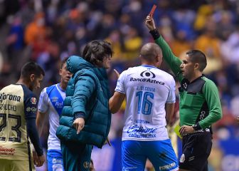 Expulsan a Santiago Solari por meterse a reclamar a la cancha