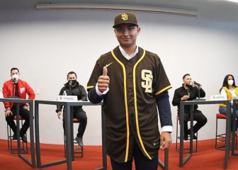 Mexicano Rosman Verdugo llega a los Padres de San Diego