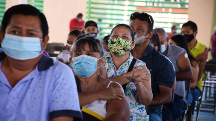 Vacunación refuerzo para personas de 40 a 49 años en CDMX: fechas, sedes y requisitos
