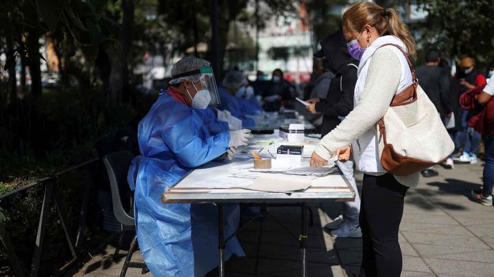 Coronavirus México: ¿cuánto tiempo tiempo hay que esperar para vacunarse después de presentar síntomas?