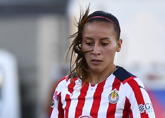 Chivas salva el invicto al empatar con Querétaro