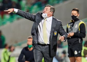 Miguel Herrera, cerca de la década sin perder ante Chivas en temporada regular