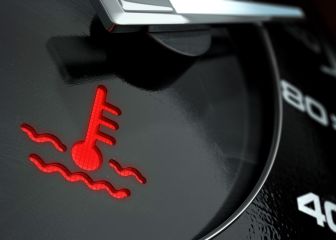 ¿Por qué no es bueno calentar el motor del automóvil?