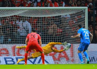 Santiago Giménez rompió su sequía goleadora ante Toluca