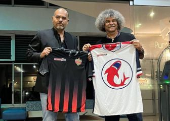 Pibe Valderrama llega a Veracruz para participar en partido de exhibición