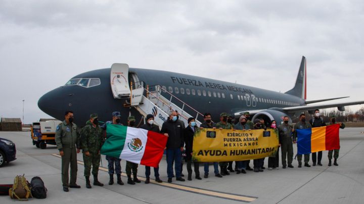 Llega avión de la Fuerza Aérea a Rumania para repatriar a mexicanos evacuados de Ucrania