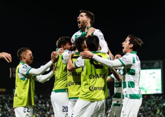 Santos deja al América en el último lugar de la tabla