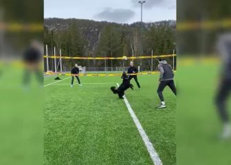 Perrita Kiara muestra sus habilidades en el deporte