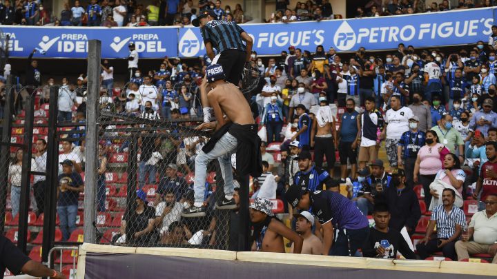 El futbol mexicano reacciona ante la violencia en Querétaro