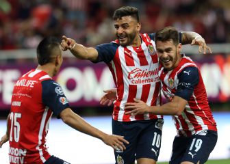 Vega y Sánchez, convocados para el Clásico Nacional