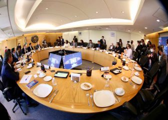 Yon De Luisa y Mikel Arriola se reunieron con diputados