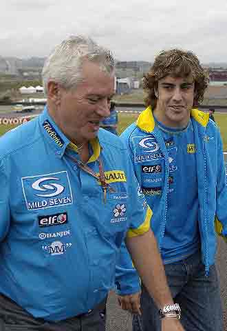 Pat Symonds: "Kimi sometió a su motor a una dura prueba"