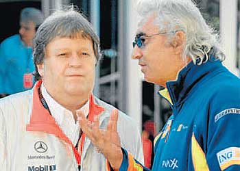 Briatore "La carrera de Heikki, una basura"