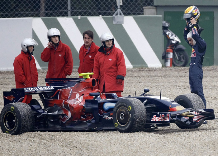 El suizo Buemi podría sustituir a Vettel en Toro Rosso en 2009