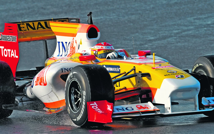 Renault se queda sin patrocinador para 2010