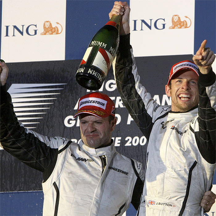 Button y Barrichello dan a Brawn el doblete soñado