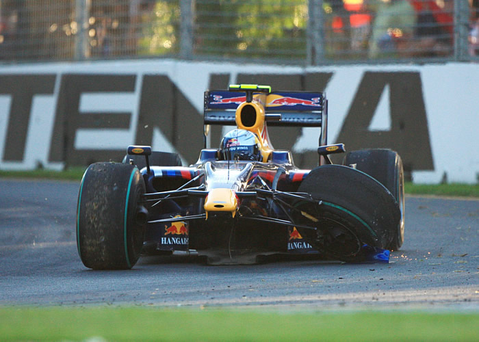 Vettel pide perdón a Kubica por su "estúpido" accidente