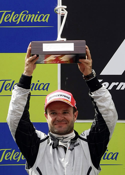 Barrichello amenaza con dejar la F1 por los favores de Brawn a Button