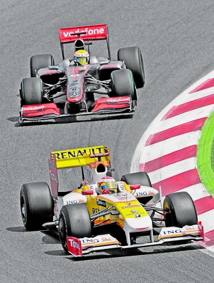 Alonso aún no se rinde pero Hamilton sí lo hace