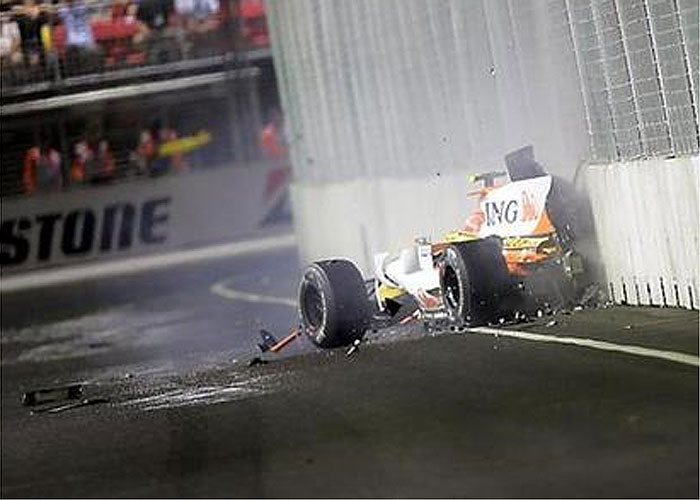 La televisión brasileña insinúa que Piquet habría "entrenado" el accidente