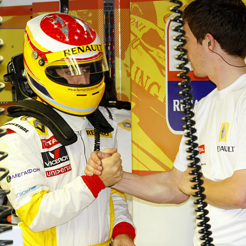 Alonso: "Ya no creo que consigamos mejorar, hay que pensar en el 2010"
