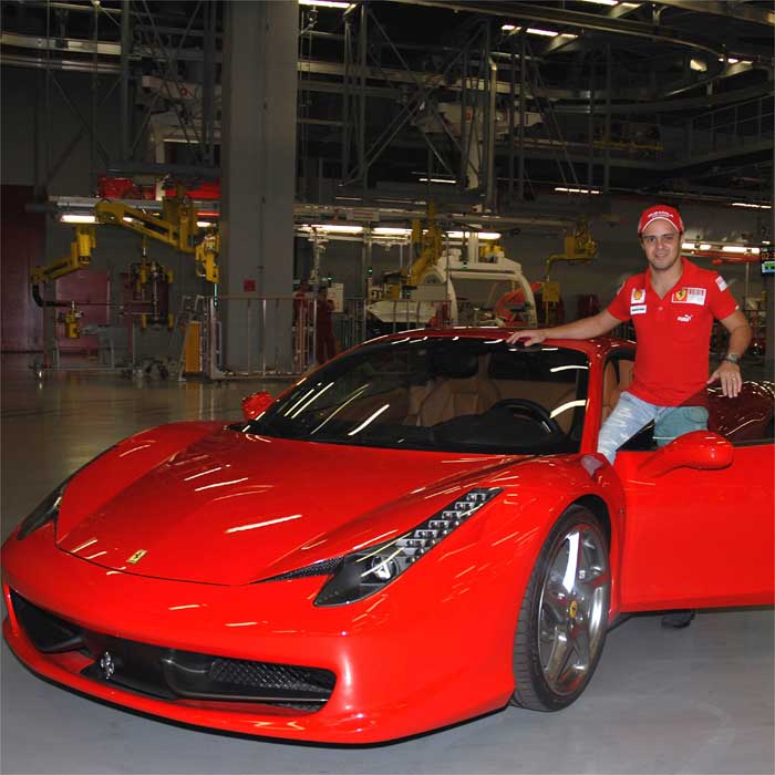 Massa pilotará el lunes un Ferrari en Maranello