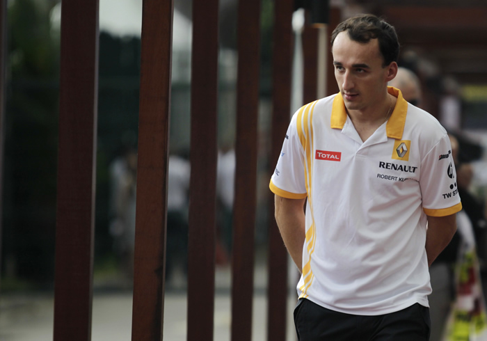 Kubica anuncia que no empezará el Mundial 2012