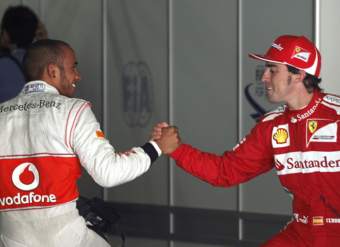 Hamilton: "Alonso no me sorprende, es el mejor"