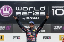 Carlos Sainz Jr. será piloto de Toro Rosso en 2015