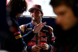 ‘Camino 55’: El viaje de Carlos Sainz a la Fórmula 1