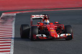 Vettel bautiza como Eva a su Ferrari para esta temporada