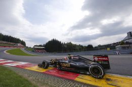Renault comprará Lotus para poder rivalizar con Mercedes
