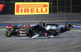 Top 5 de accidentes en F1: Gutiérrez completamente boca abajo tras ser embestido por Maldonado en 2014.
